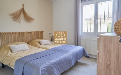  Cozy villa with lovely views of the sea and Altea.